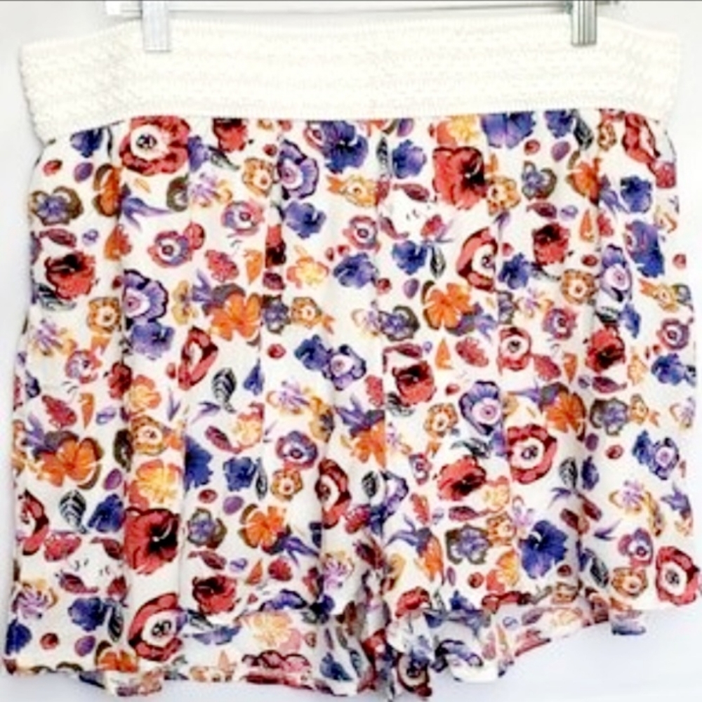 New! Clothing Obsessed Company multi-colored floral shorts 🆕Size 3XL